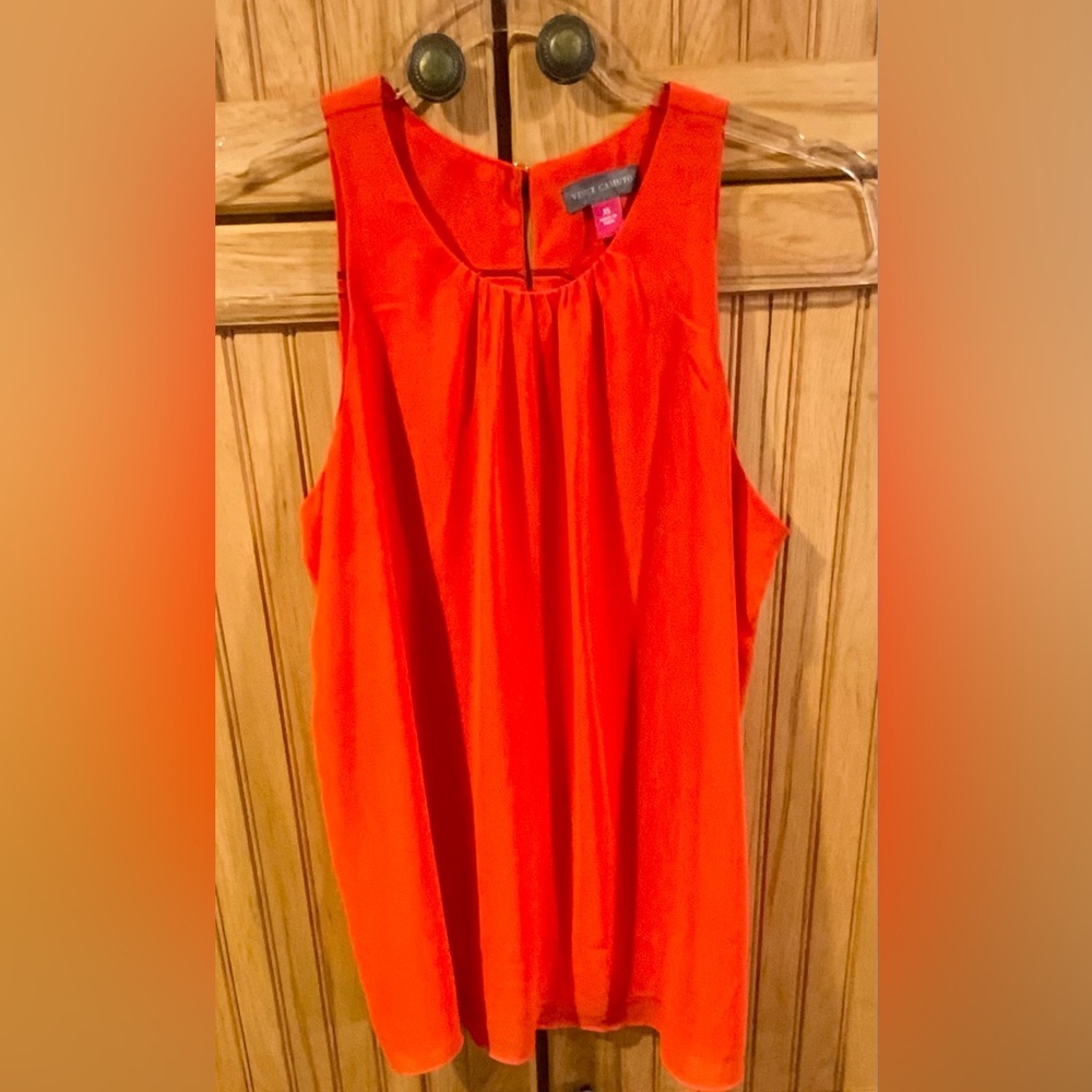 🌸🌸 Vince Camuto Bold Red Sleeveless Top